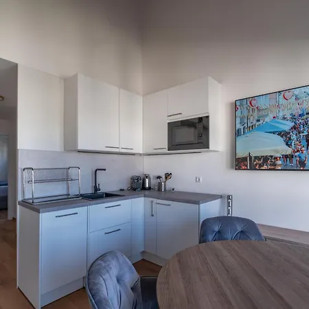 Apartment Panorama *